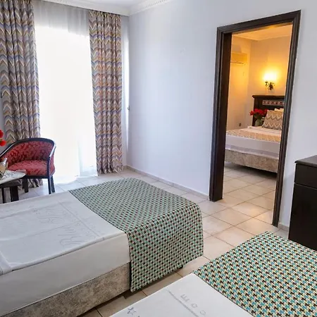 فندق Big Blue Sky 4*