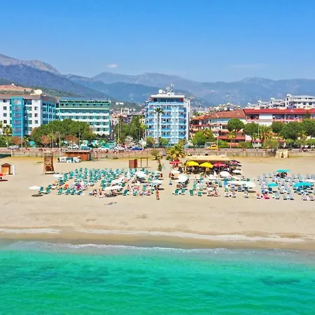 מלון Big Blue Sky 4*