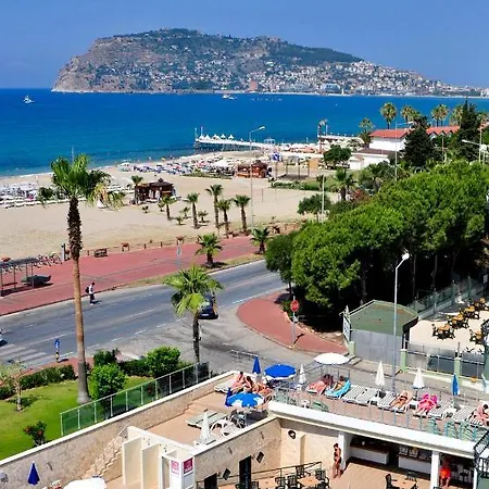 Big Blue Sky מלון