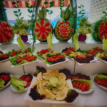 Big Blue Sky מלון אלאניה